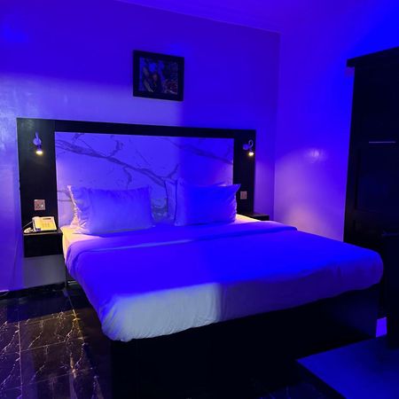 Posh Hotel And Suites Ikeja Extérieur photo