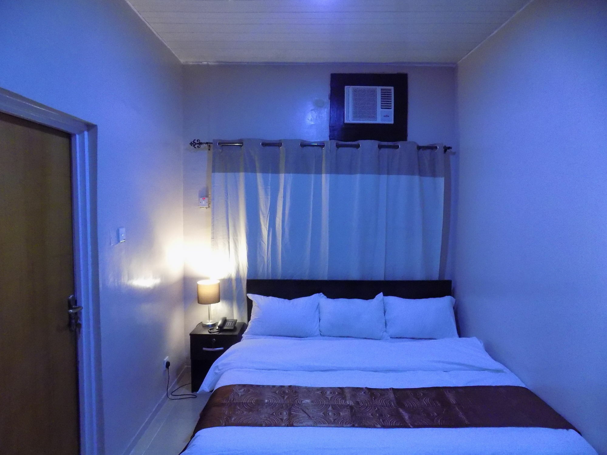 Posh Hotel And Suites Ikeja Extérieur photo